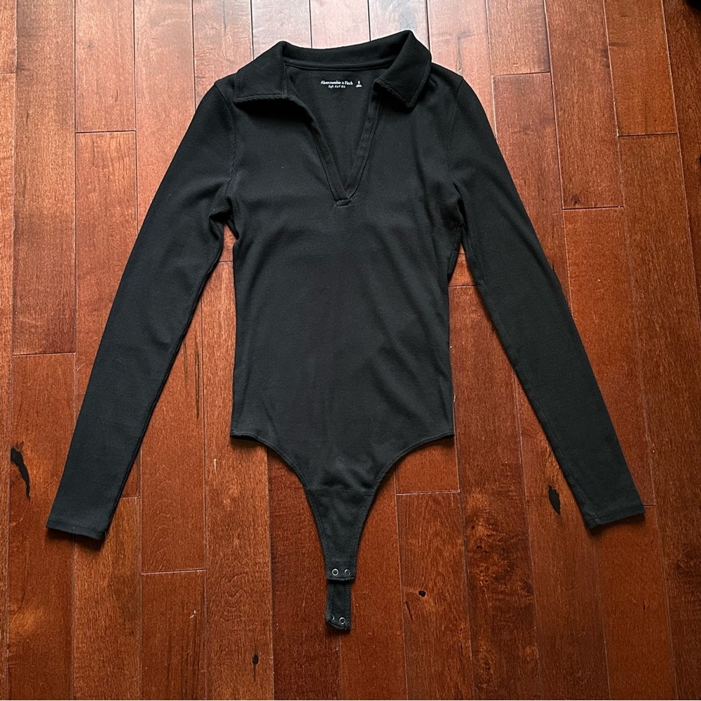 Abercrombie & Fitch Cotton Black Ribbed V-Neck Collared Bodysuit